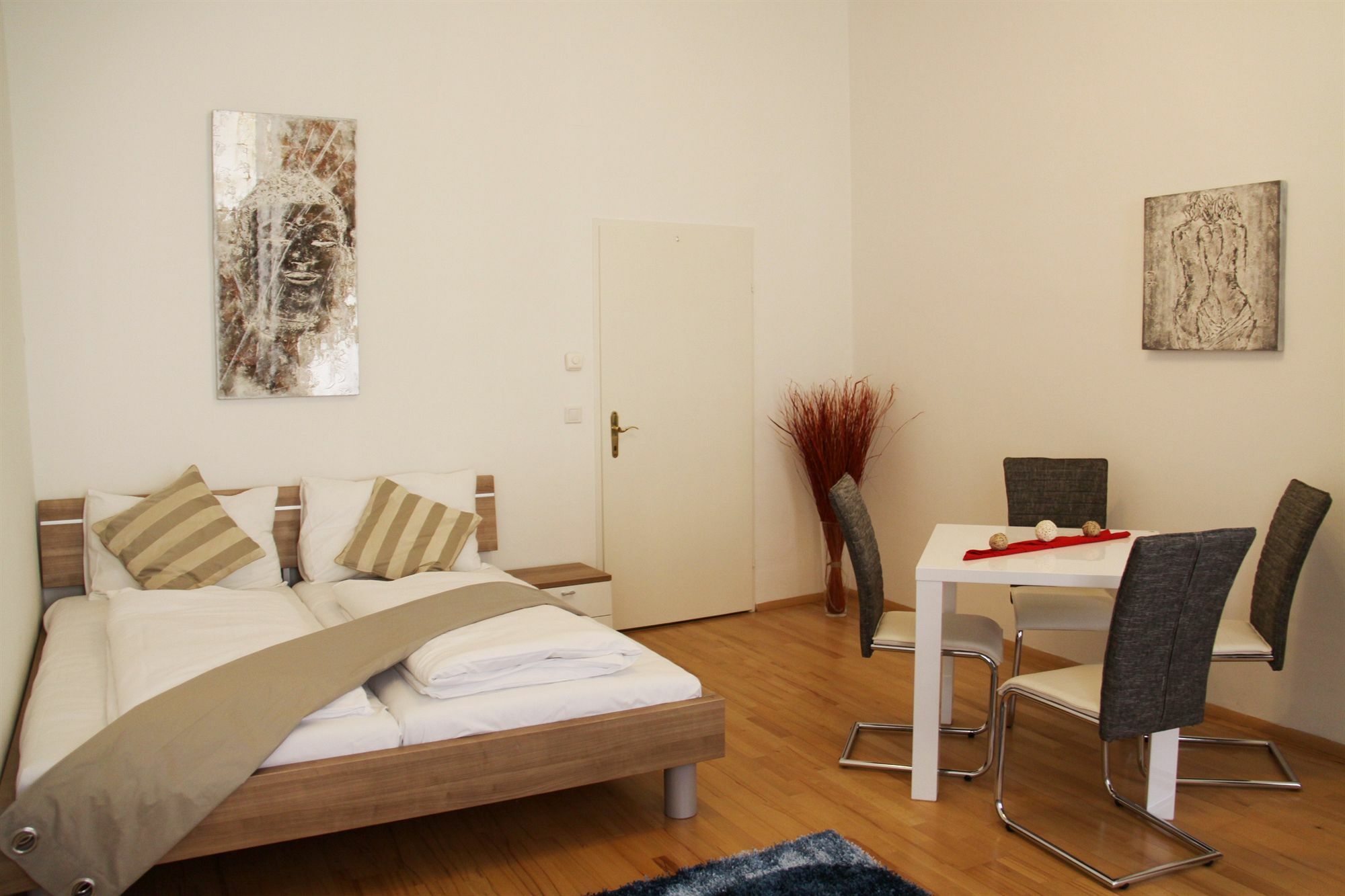 Checkvienna Apartment Khunngasse Buitenkant foto